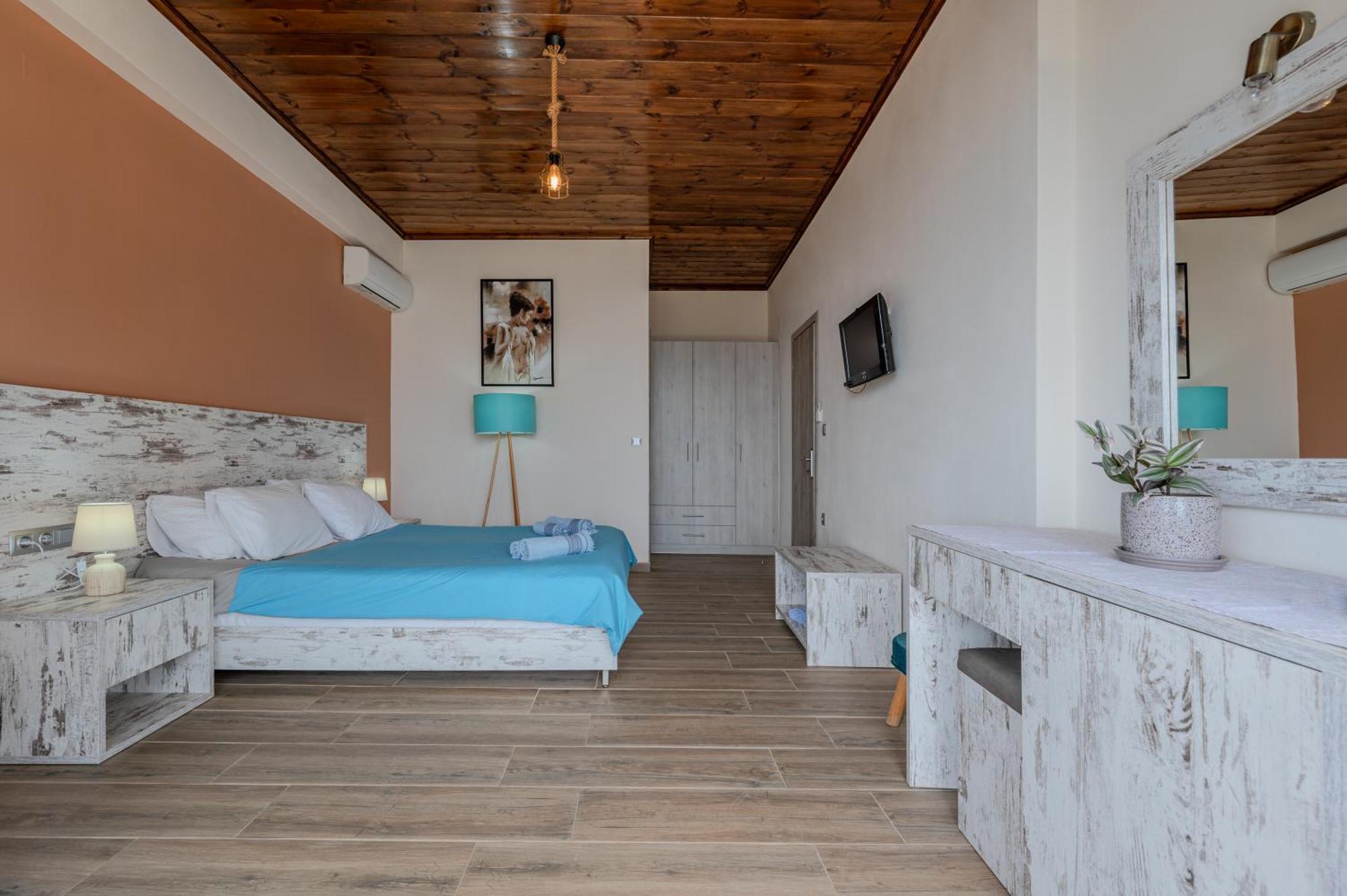 פלאקיאס Souda Bay Cottage מראה חיצוני תמונה