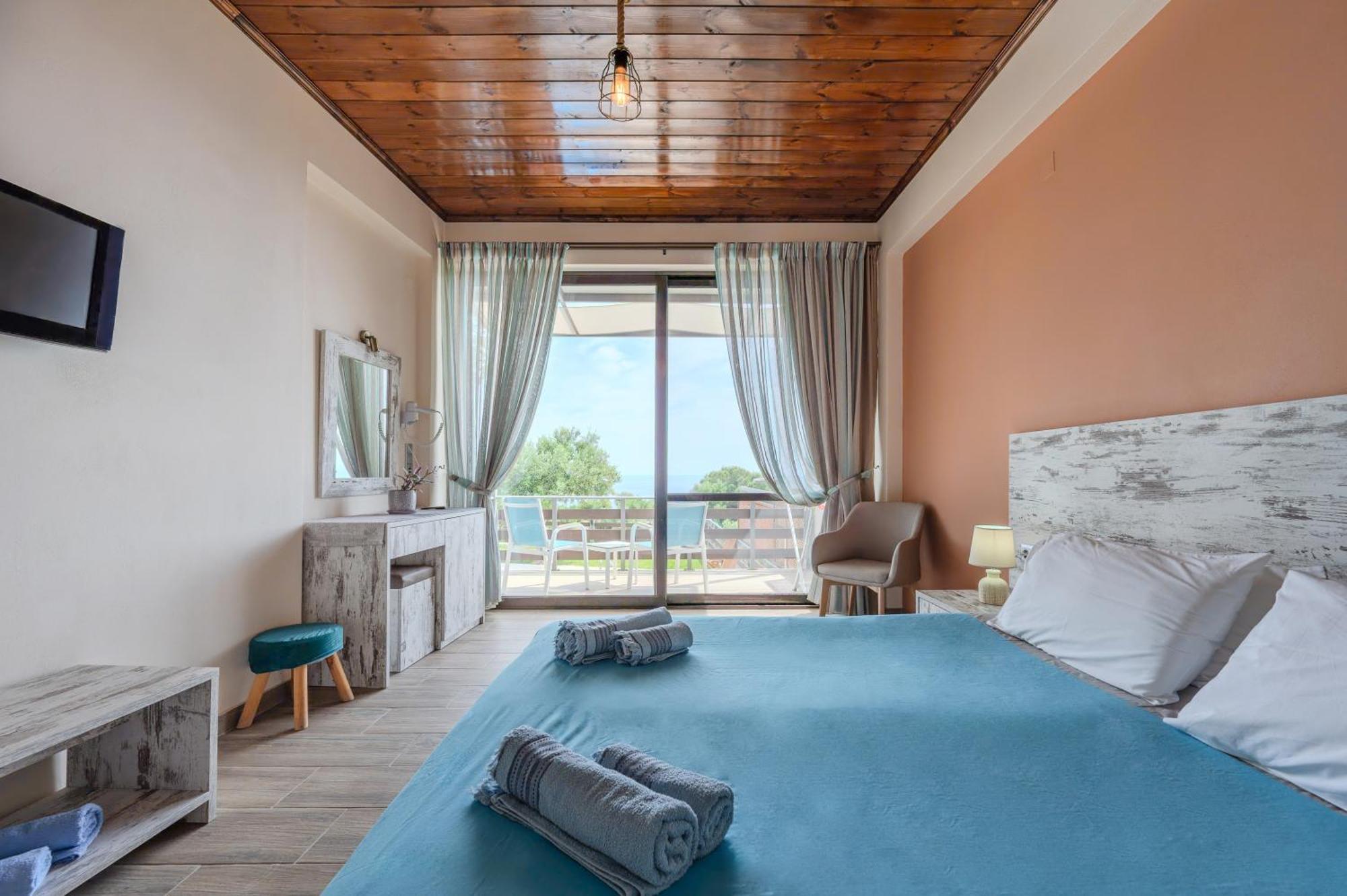 פלאקיאס Souda Bay Cottage מראה חיצוני תמונה